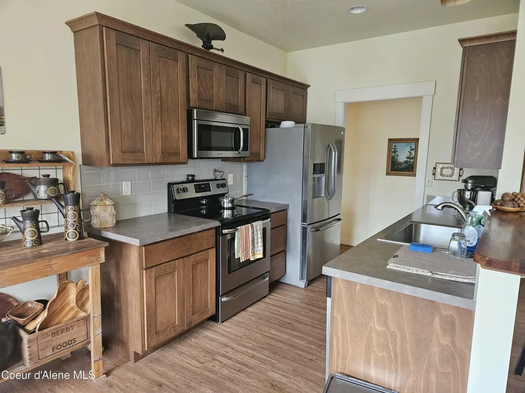 2571 Kalispell Bay Road Priest Lake ID 83856