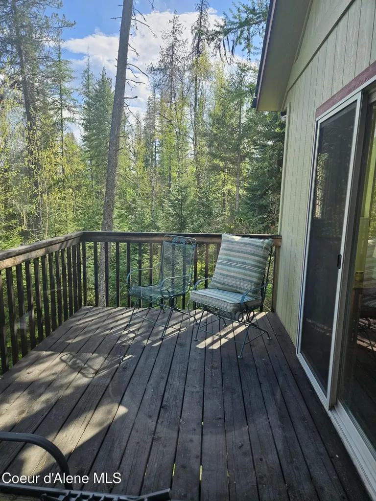 2571 Kalispell Bay Road Priest Lake ID 83856