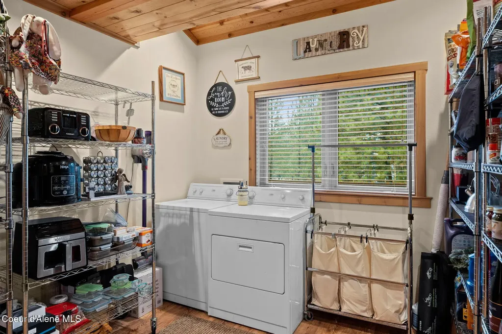 2094 E Driftwood Heights Drive Harrison ID 83833