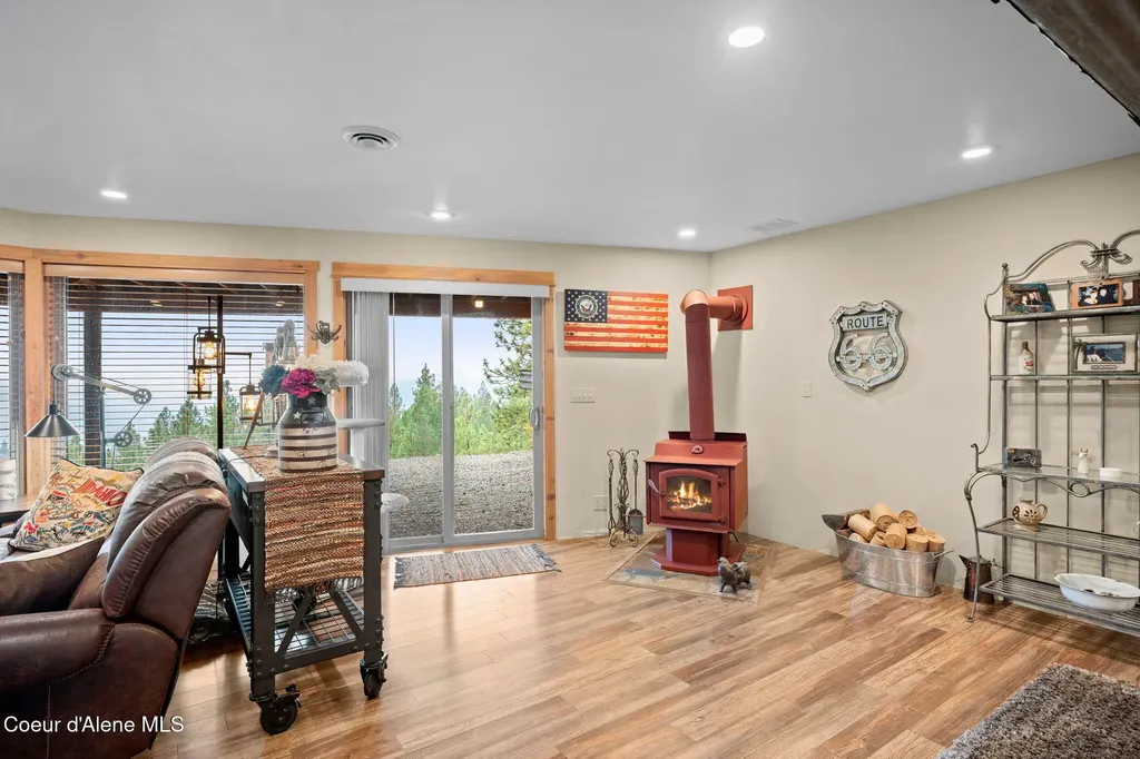 2094 E Driftwood Heights Drive Harrison ID 83833