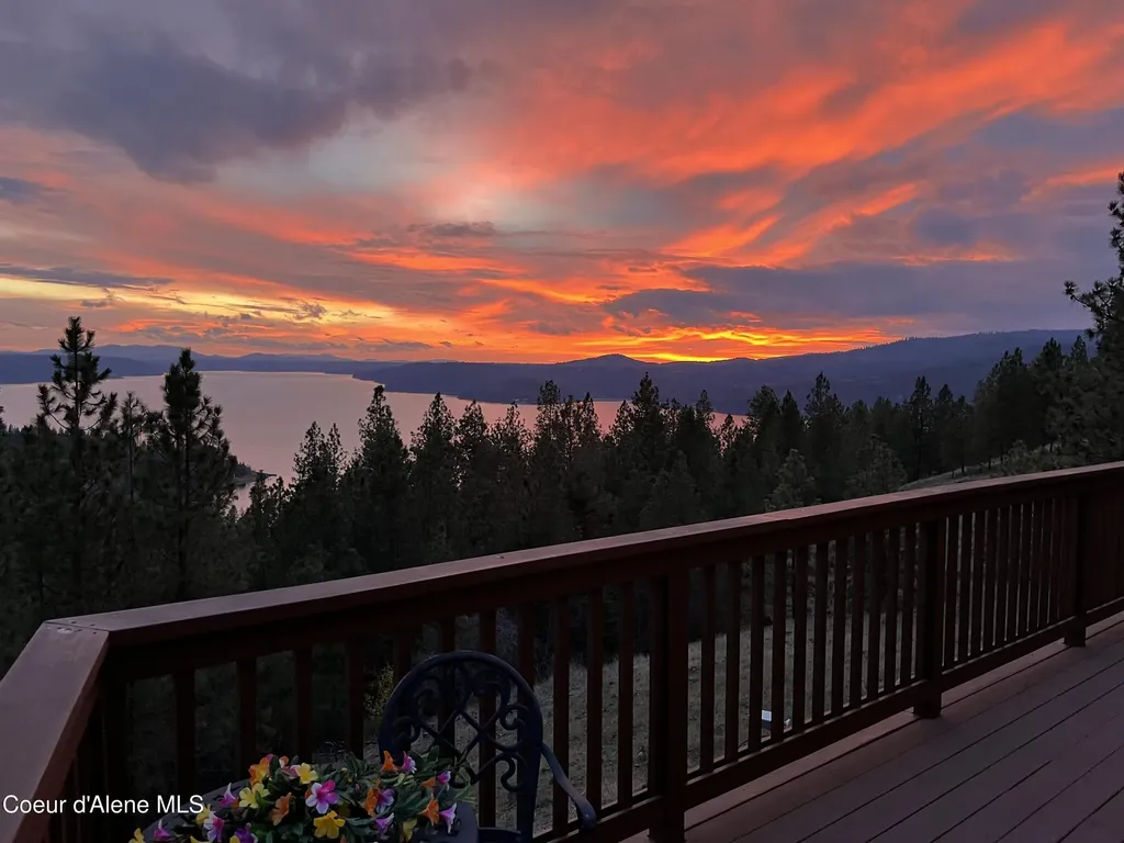2094 E Driftwood Heights Drive Harrison ID 83833