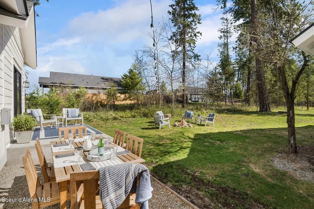 509 3rd Street Priest River ID 83856