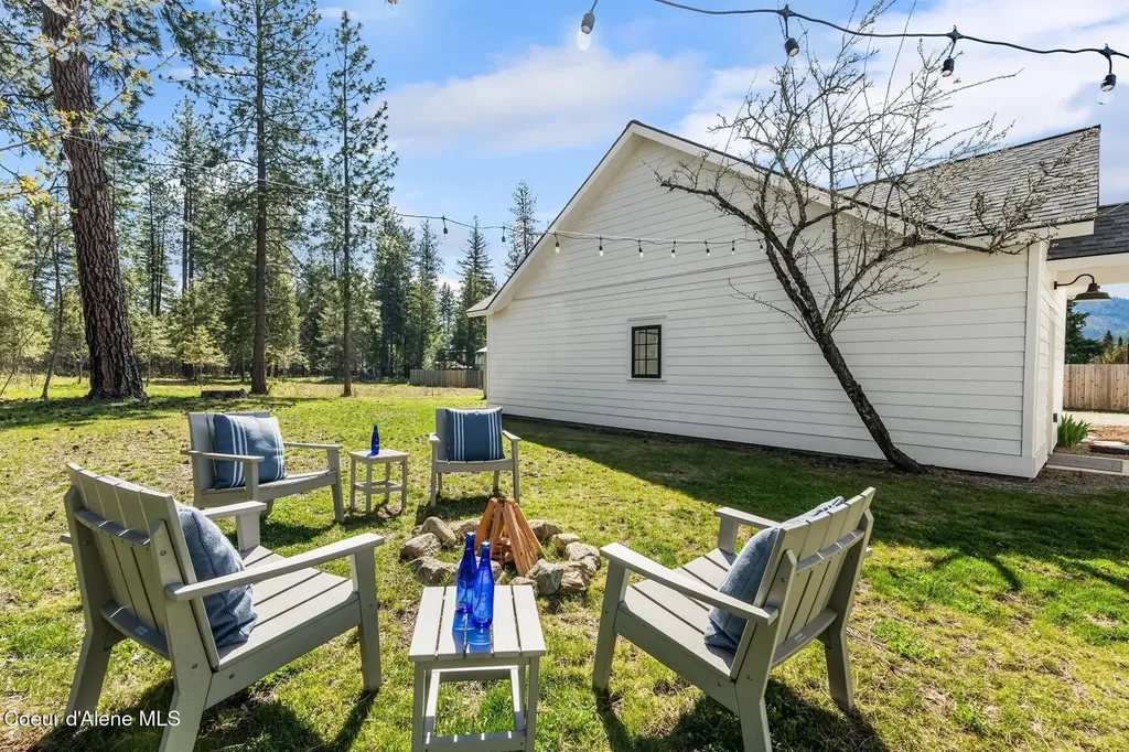 509 3rd Street Priest River ID 83856