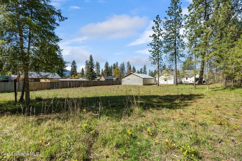 509 3rd Street Priest River ID 83856