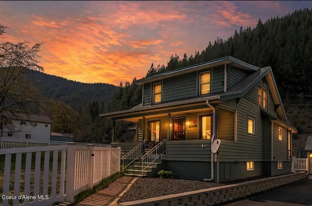 332 Main Street Wardner ID 83837