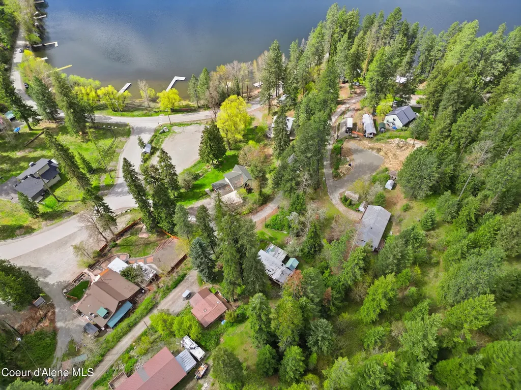 12034 N Wildwood Point Road Hauser ID 83854