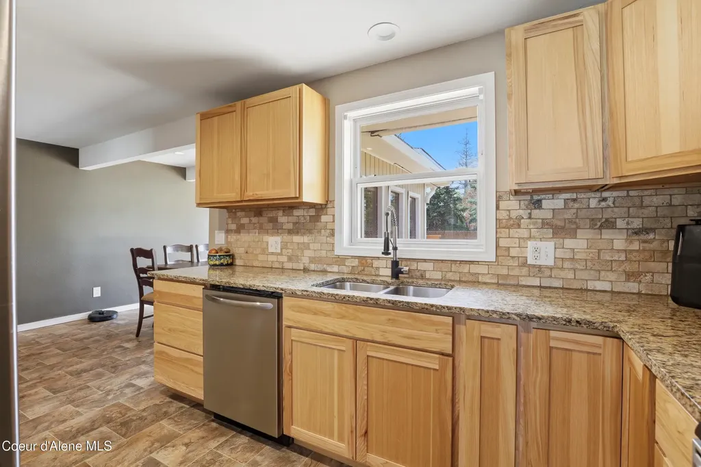 1718 S Bolivar Road Spokane Valley WA 99037