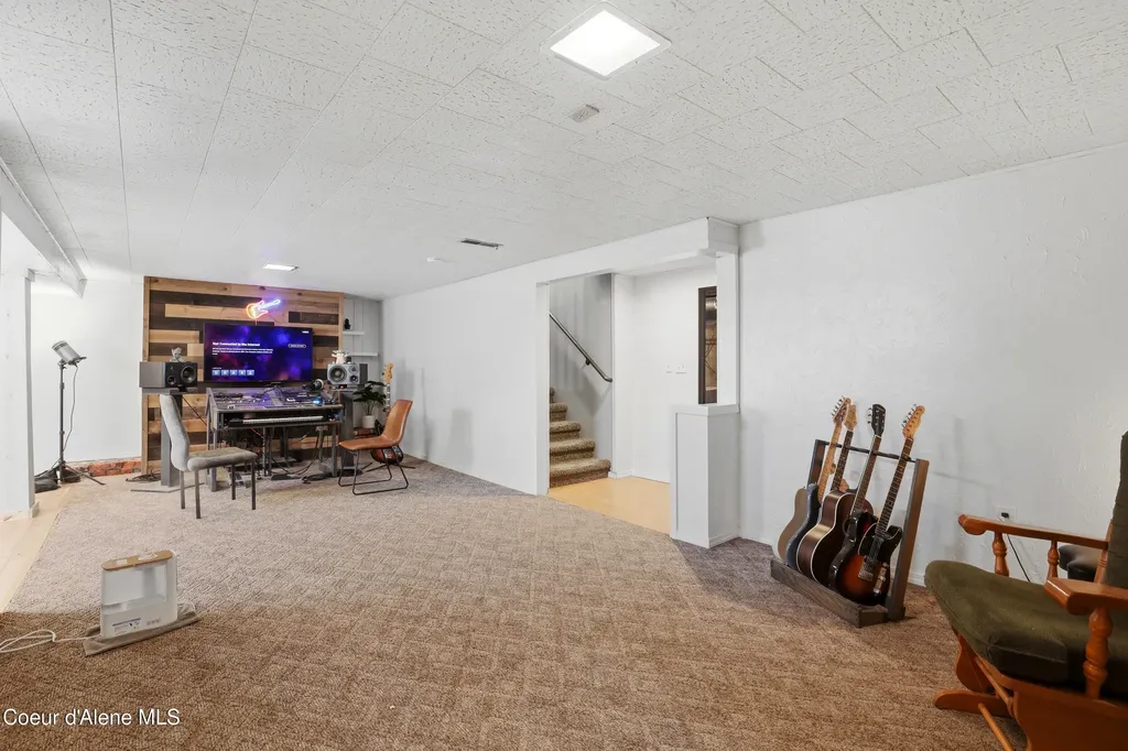 1718 S Bolivar Road Spokane Valley WA 99037