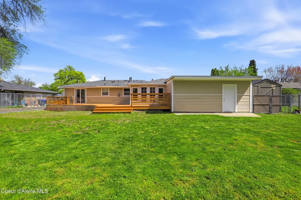 1718 S Bolivar Road Spokane Valley WA 99037