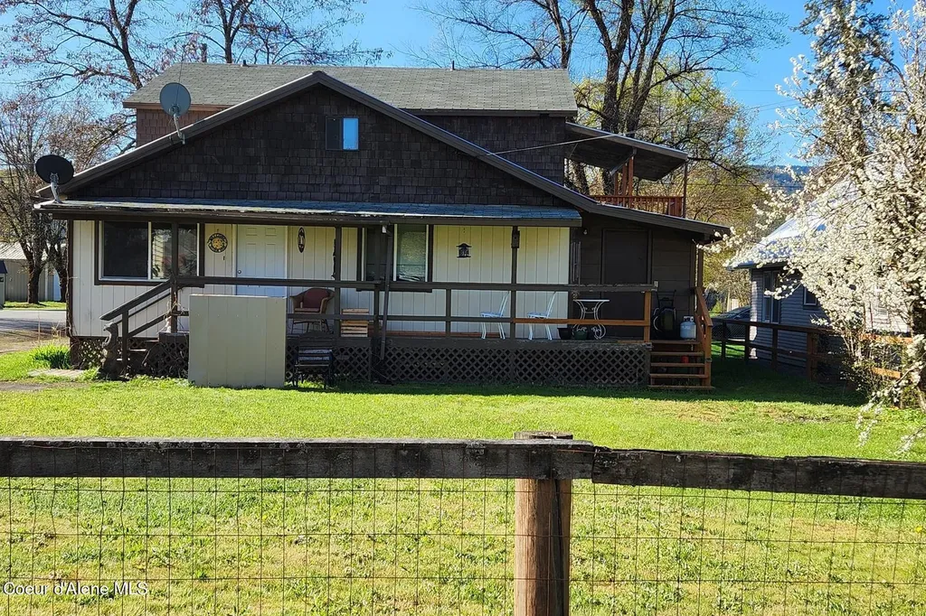 180 N 3rd Street Priest River ID 83856