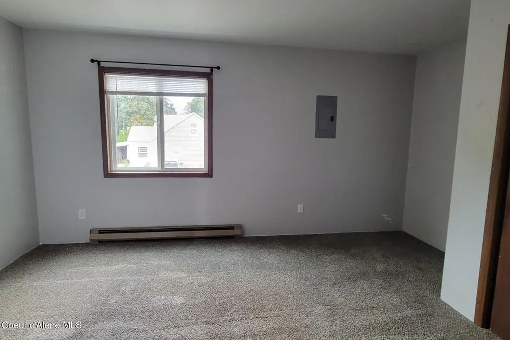 180 N 3rd Street Priest River ID 83856
