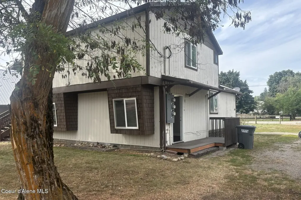 180 N 3rd Street Priest River ID 83856
