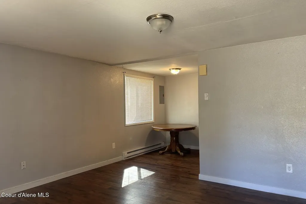 180 N 3rd Street Priest River ID 83856
