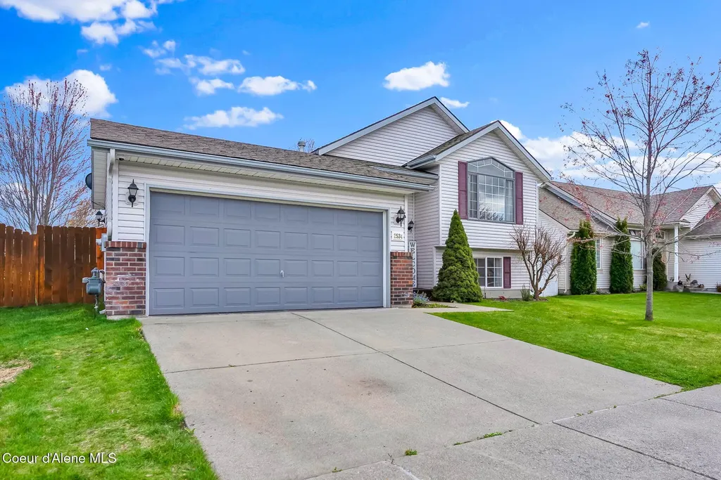 2534 N Coolwater Drive Post Falls ID 83854