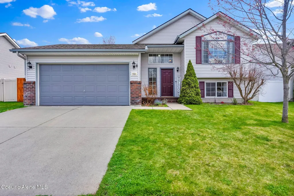 2534 N Coolwater Drive Post Falls ID 83854