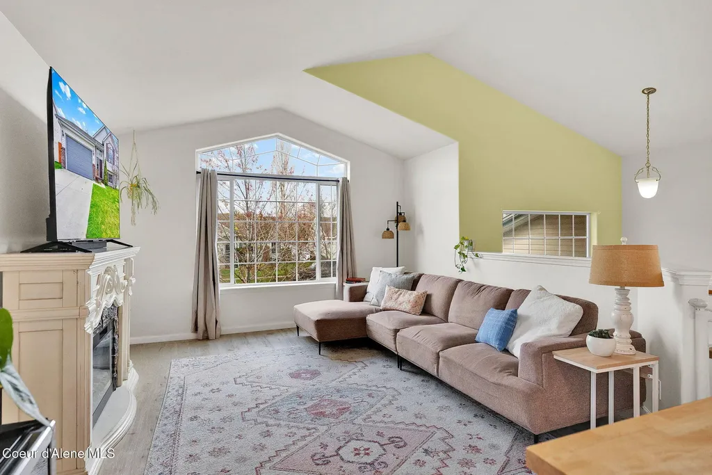 2534 N Coolwater Drive Post Falls ID 83854