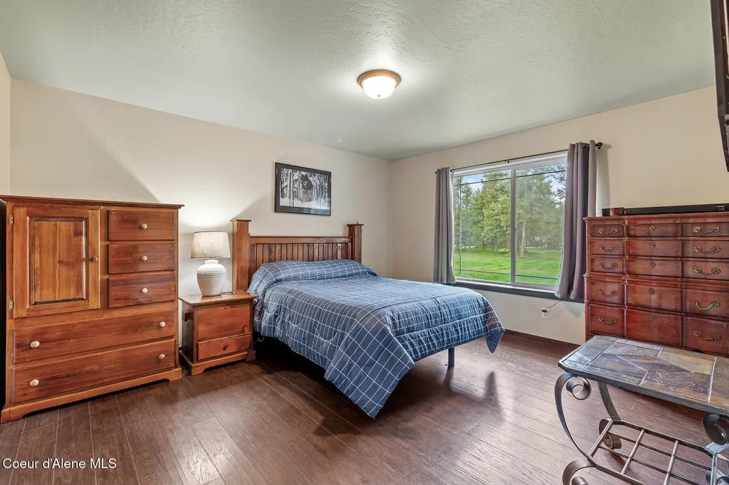 299 Cardinal Lane Spirit Lake ID 83869
