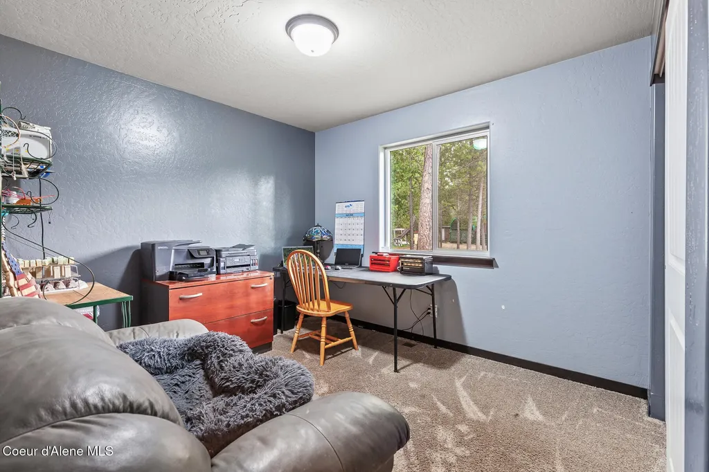 299 Cardinal Lane Spirit Lake ID 83869