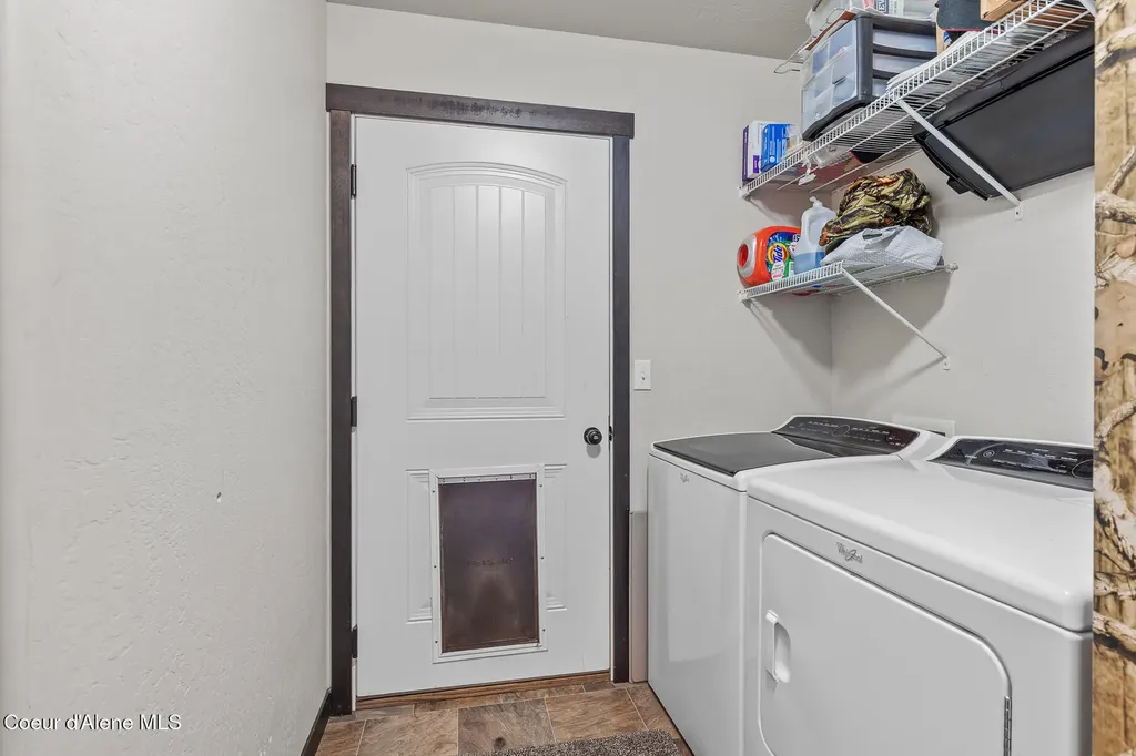299 Cardinal Lane Spirit Lake ID 83869