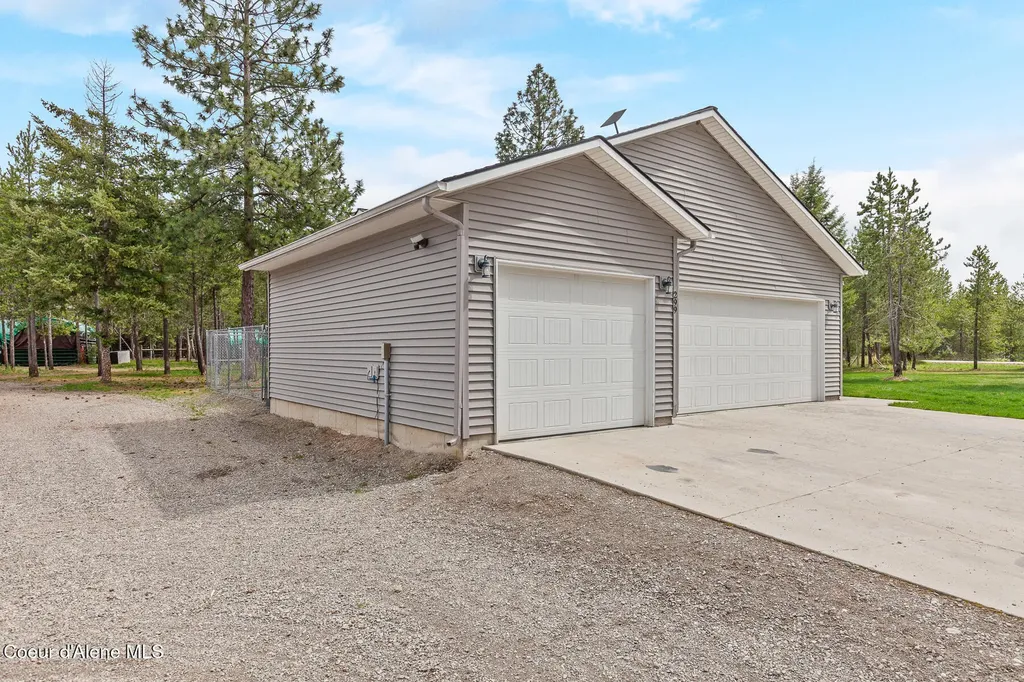 299 Cardinal Lane Spirit Lake ID 83869