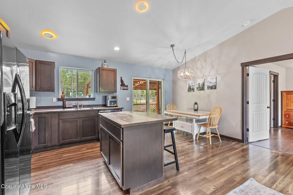 299 Cardinal Lane Spirit Lake ID 83869