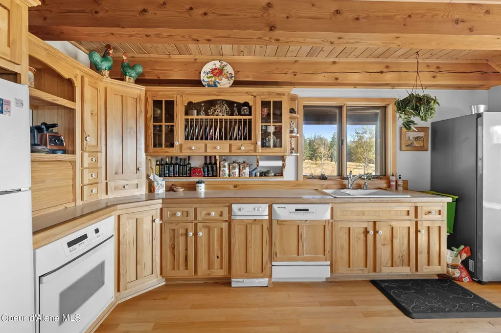 4575 Blacktail Road Careywood ID 83809