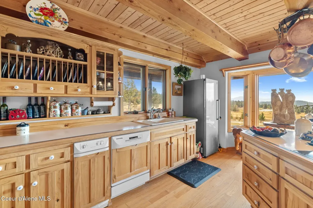 4575 Blacktail Road Careywood ID 83809