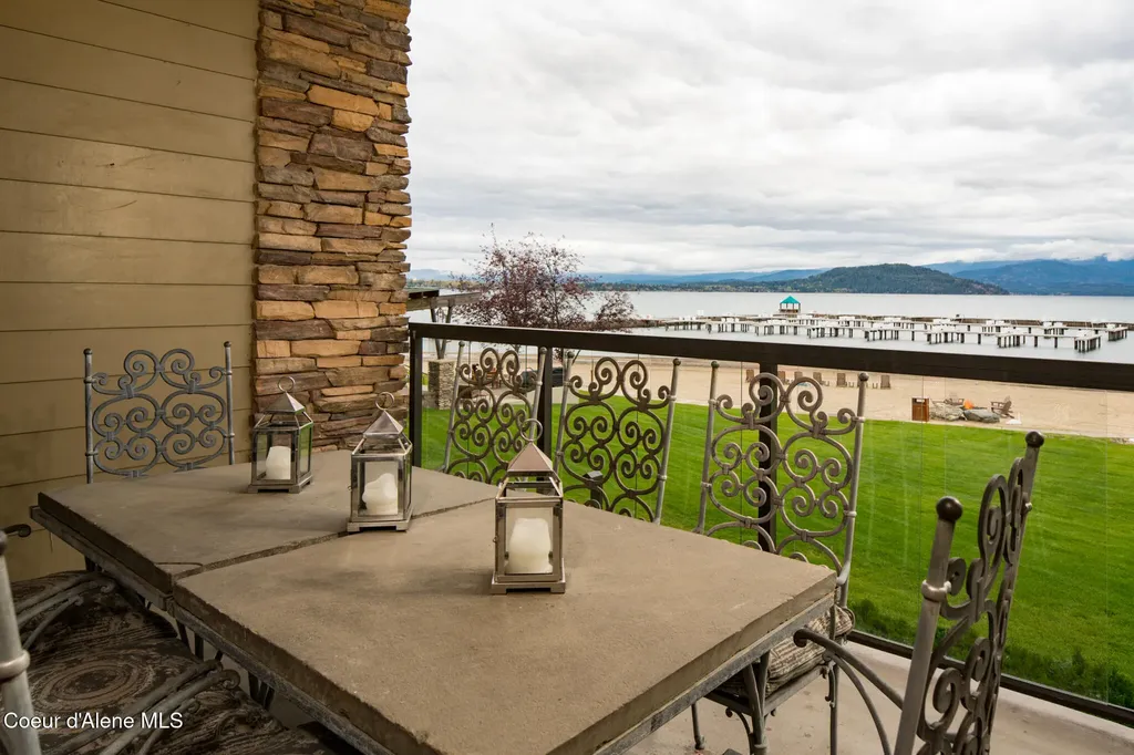 402 Sandpoint Avenue Sandpoint ID 83864