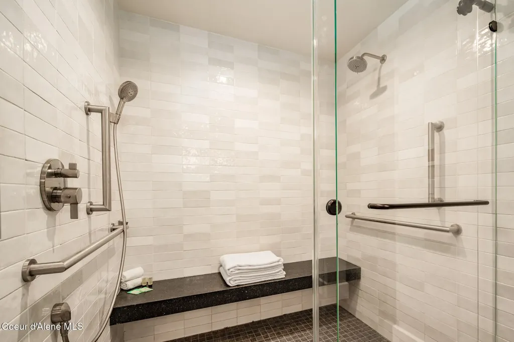 402 Sandpoint Avenue Sandpoint ID 83864