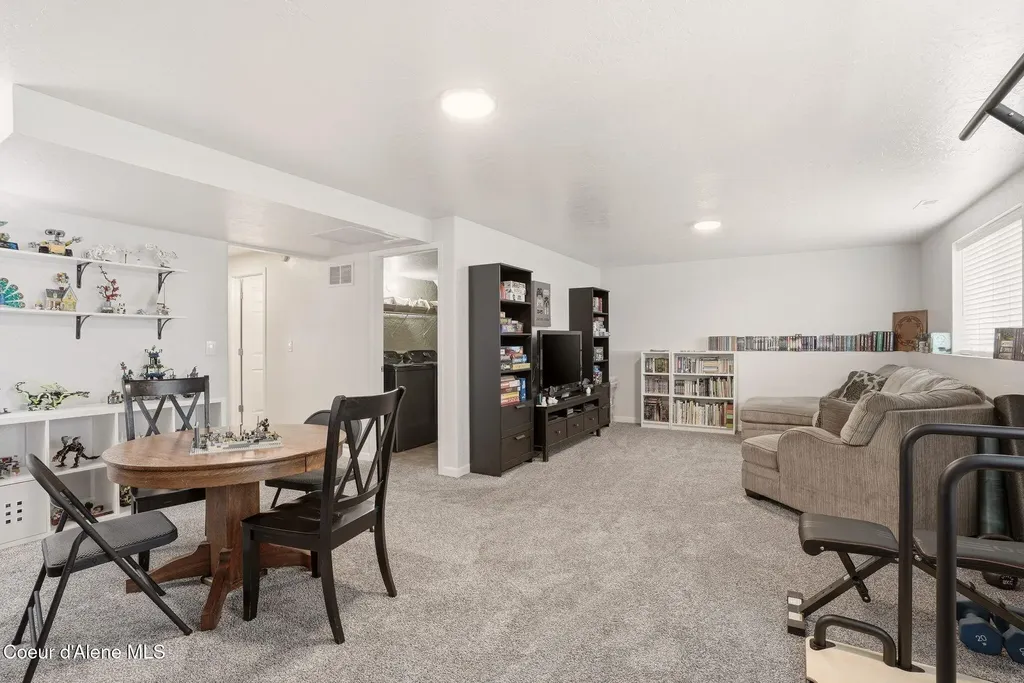 280 E Tiger Avenue Post Falls ID 83854