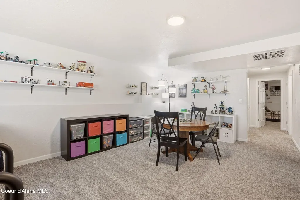 280 E Tiger Avenue Post Falls ID 83854