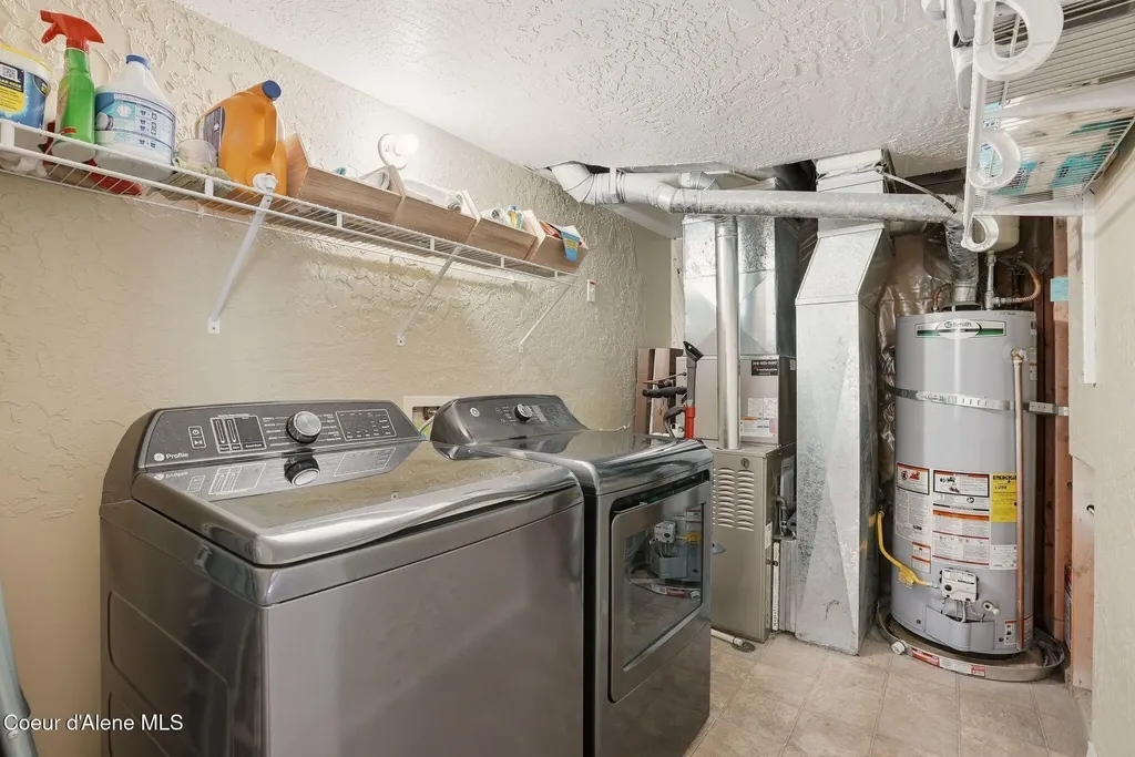 280 E Tiger Avenue Post Falls ID 83854