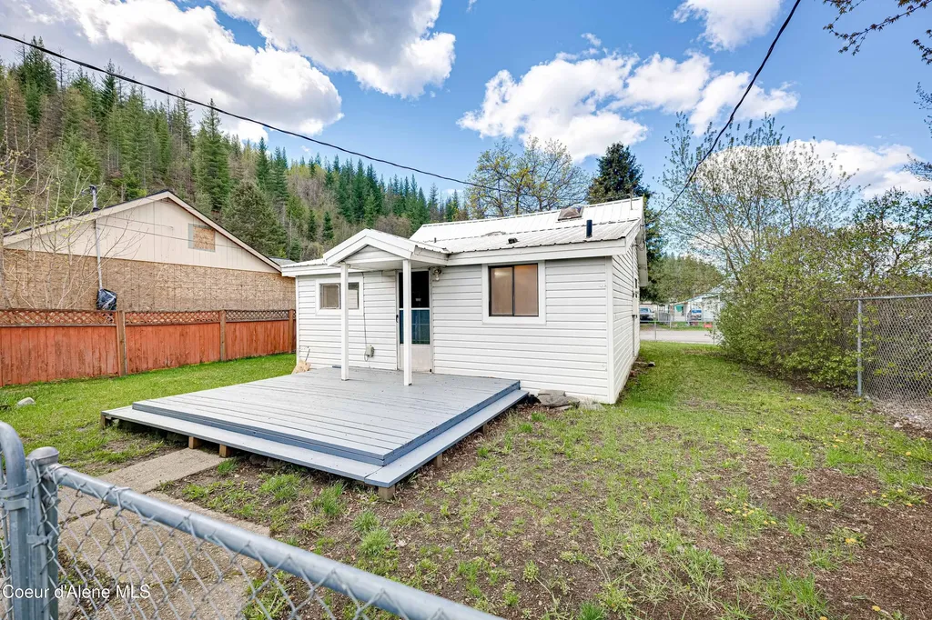 113 H Street Smelterville ID 83868