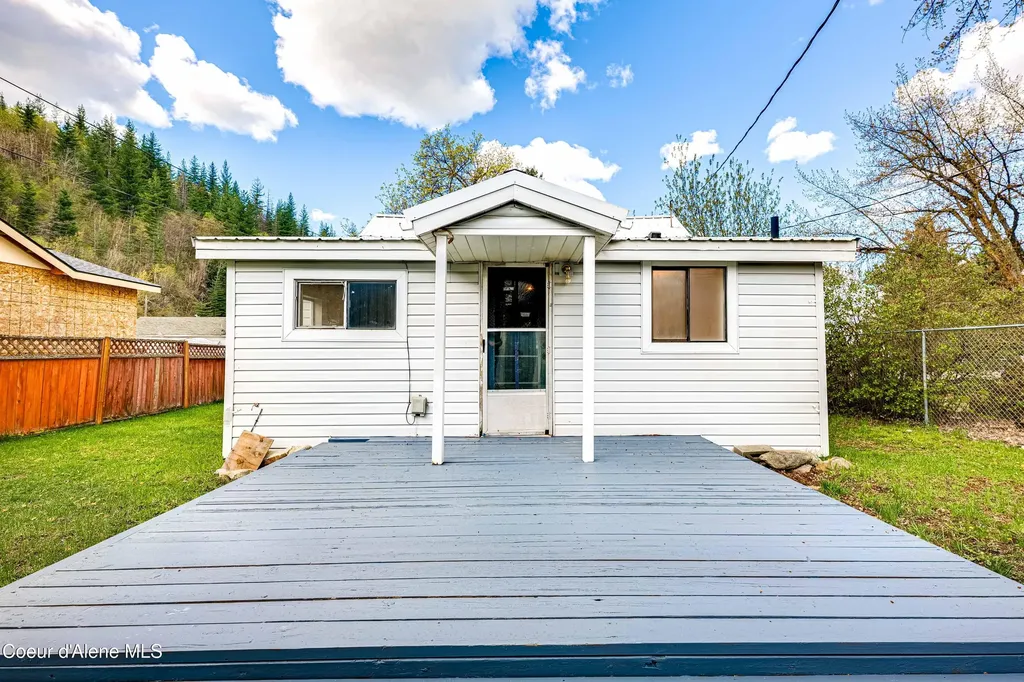 113 H Street Smelterville ID 83868