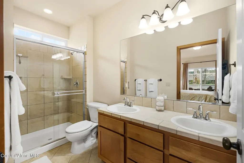 404 Lundblad Place Dover ID 83825