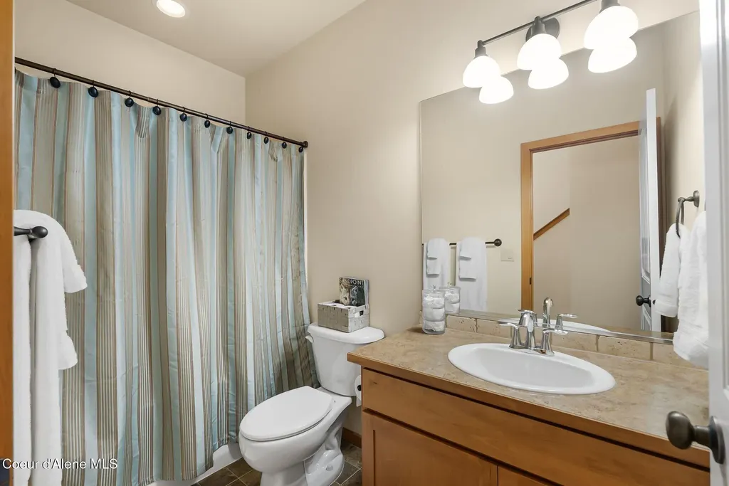 404 Lundblad Place Dover ID 83825