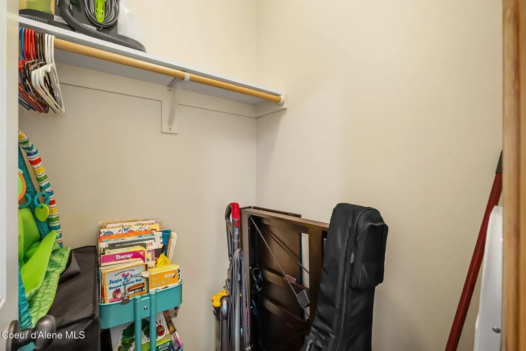 404 Lundblad Place Dover ID 83825