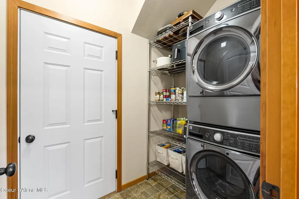404 Lundblad Place Dover ID 83825