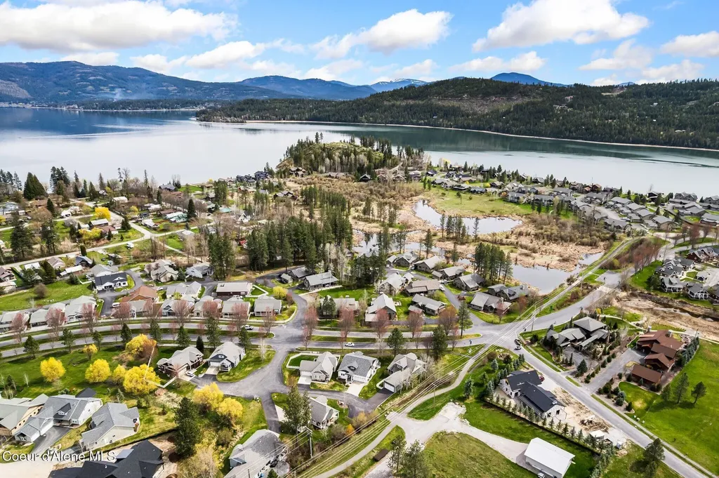 404 Lundblad Place Dover ID 83825