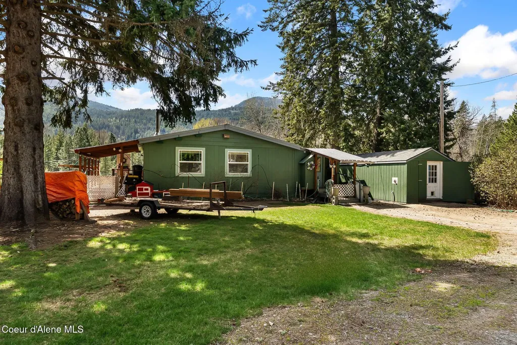 3464 Upper Pack River Road Sandpoint ID 83864