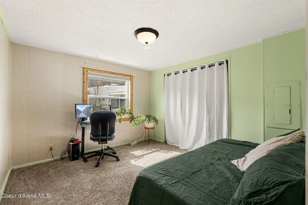 3464 Upper Pack River Road Sandpoint ID 83864