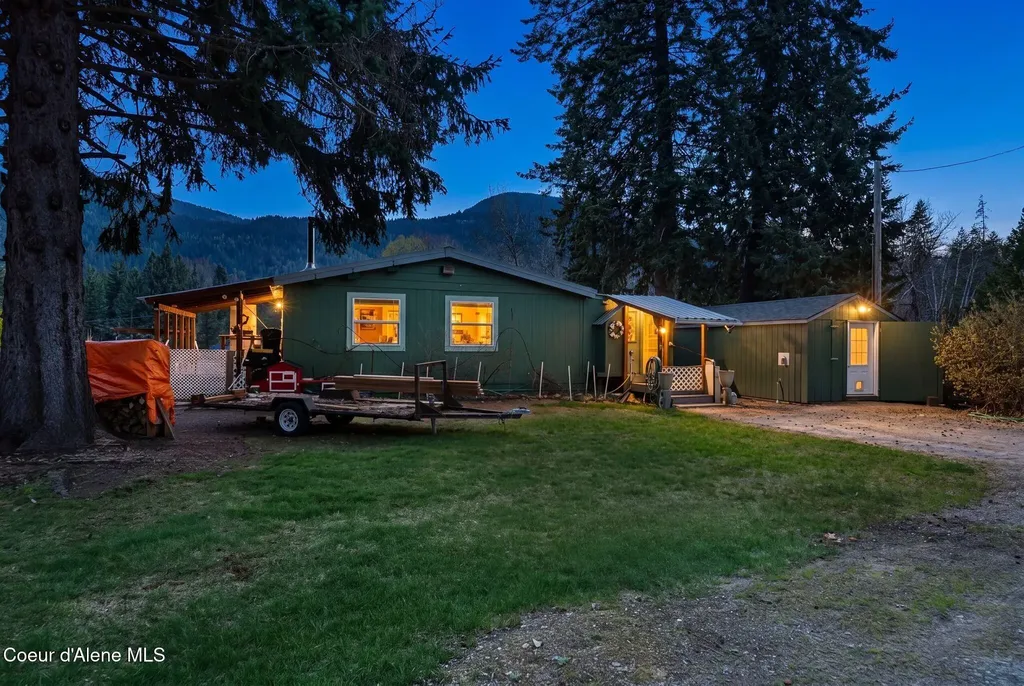 3464 Upper Pack River Road Sandpoint ID 83864