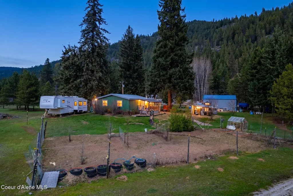 3464 Upper Pack River Road Sandpoint ID 83864