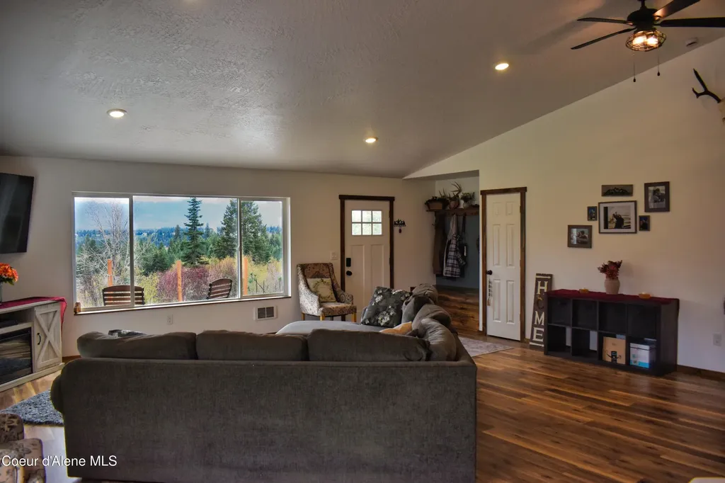 43 Connie Place Moyie Springs ID 83845