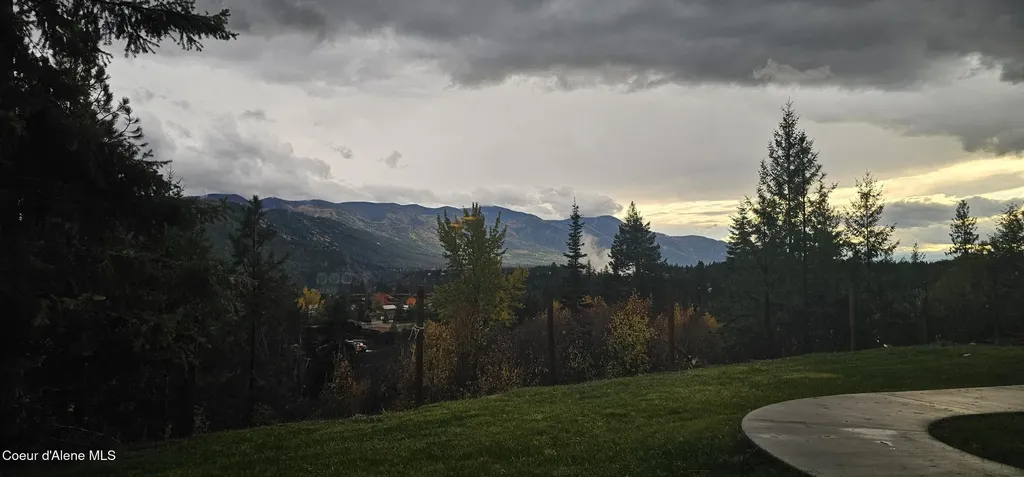 43 Connie Place Moyie Springs ID 83845