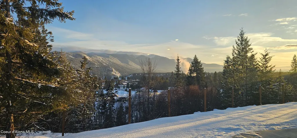 43 Connie Place Moyie Springs ID 83845