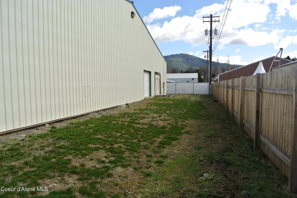 108 E Hanley Avenue Dalton Gardens ID 83815