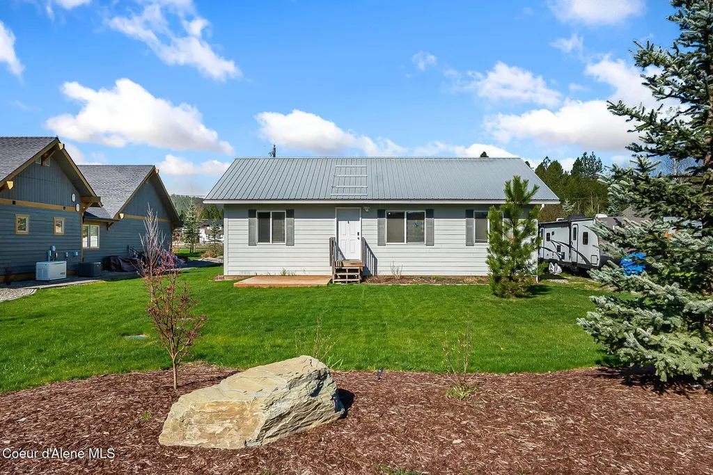 302 Mill Road Dover ID 83825