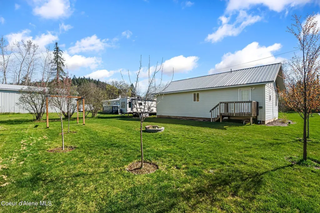 302 Mill Road Dover ID 83825