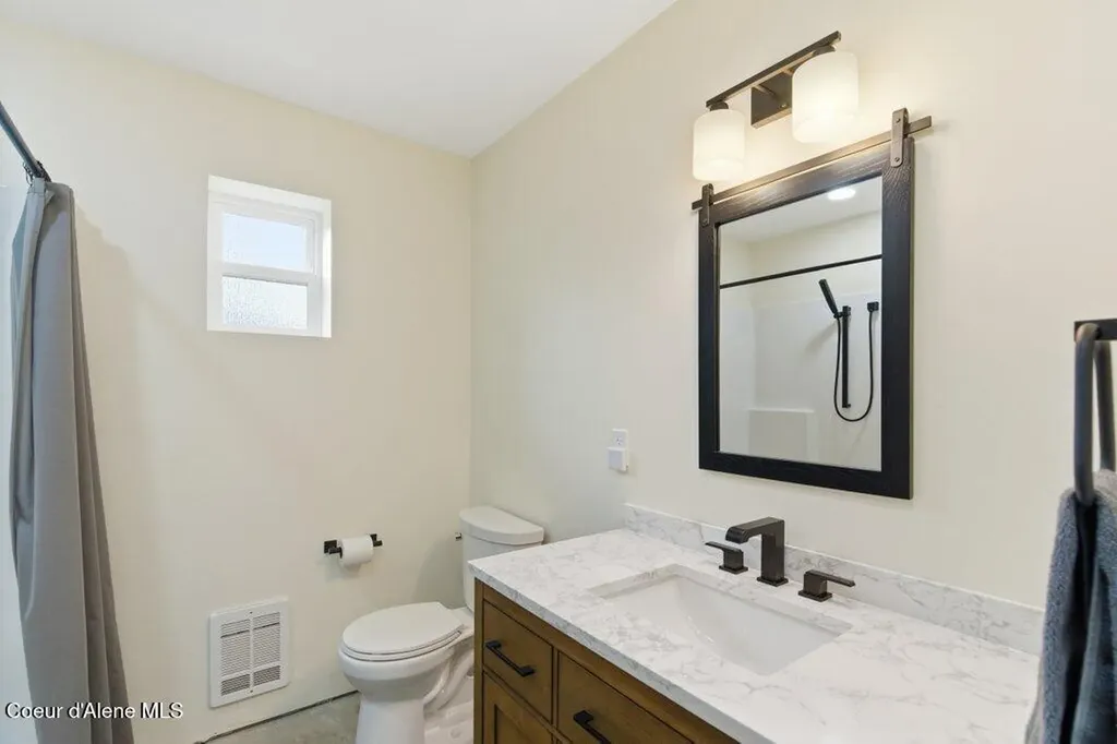 92 Bluebird Lane Clark Fork ID 83811